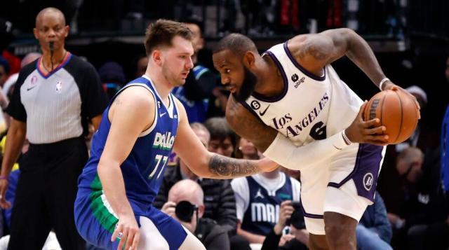 开云app-湖人屡屡崩盘谁的错？詹皇或又浪费一年