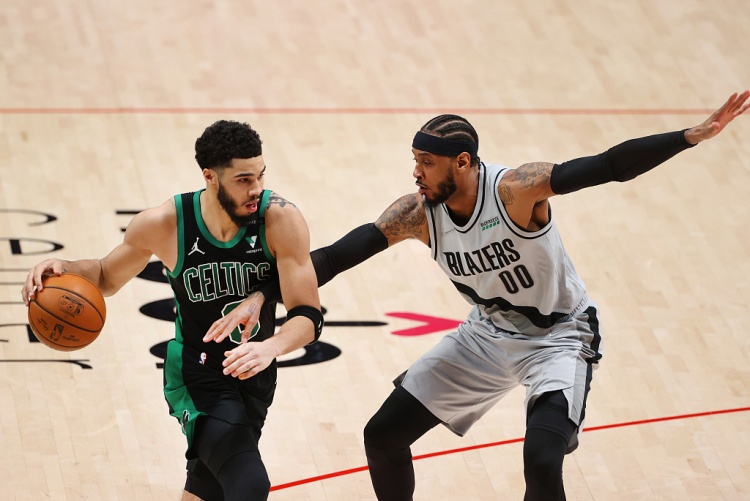 开云平台入口-白巧克力不满：甜瓜不能给塔图姆建议？斯托克顿不能给控卫建议？